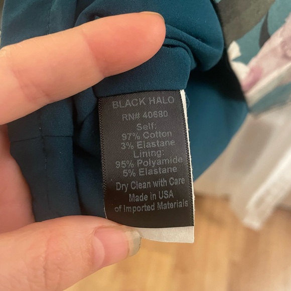 Black Halo floral dress size 0 - Picture 8 of 8